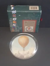 UNIQUE AUTHENTIC MODELS INC. 1859 HOT AIR BALLOON GLASS  PAPERWEIGHT 3.5" Dia"