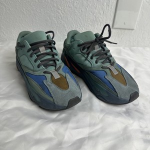 yeezy boost 700 size 7
