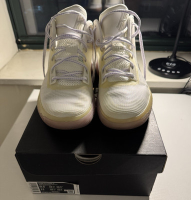 Nike Kyrie Flytrap 4 Mid Top Basketball Sneakers White Yellow CT1972-101