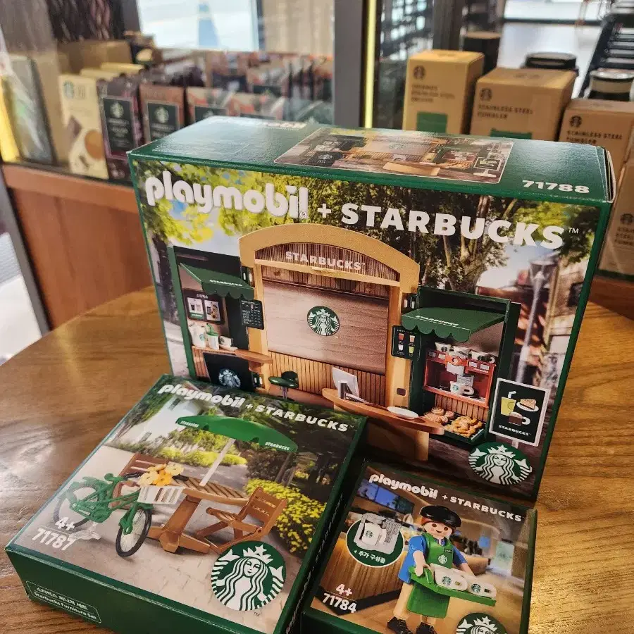 Starbucks Korea Exclusive 2024 Playmobil figures special Starbucks Korea Exclusive 2024 Playmobil figures special