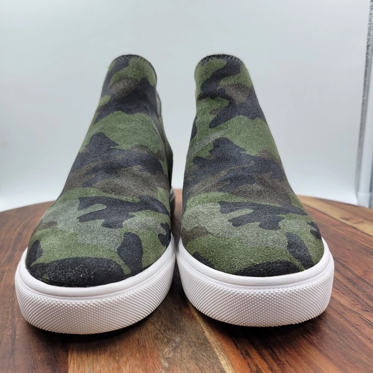 Steve Madden Shane Shoes Womens 9M Green Suede Camo Pull On Hidden Wedge Sneaker