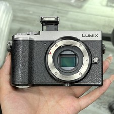 Panasonic Lumix DC-GX9 20.3MP Mirrorless Camera Body Only English 95%NEW