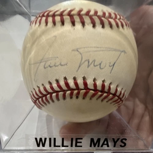 Willie Mays Autographed Rawlings Official National League Baseball