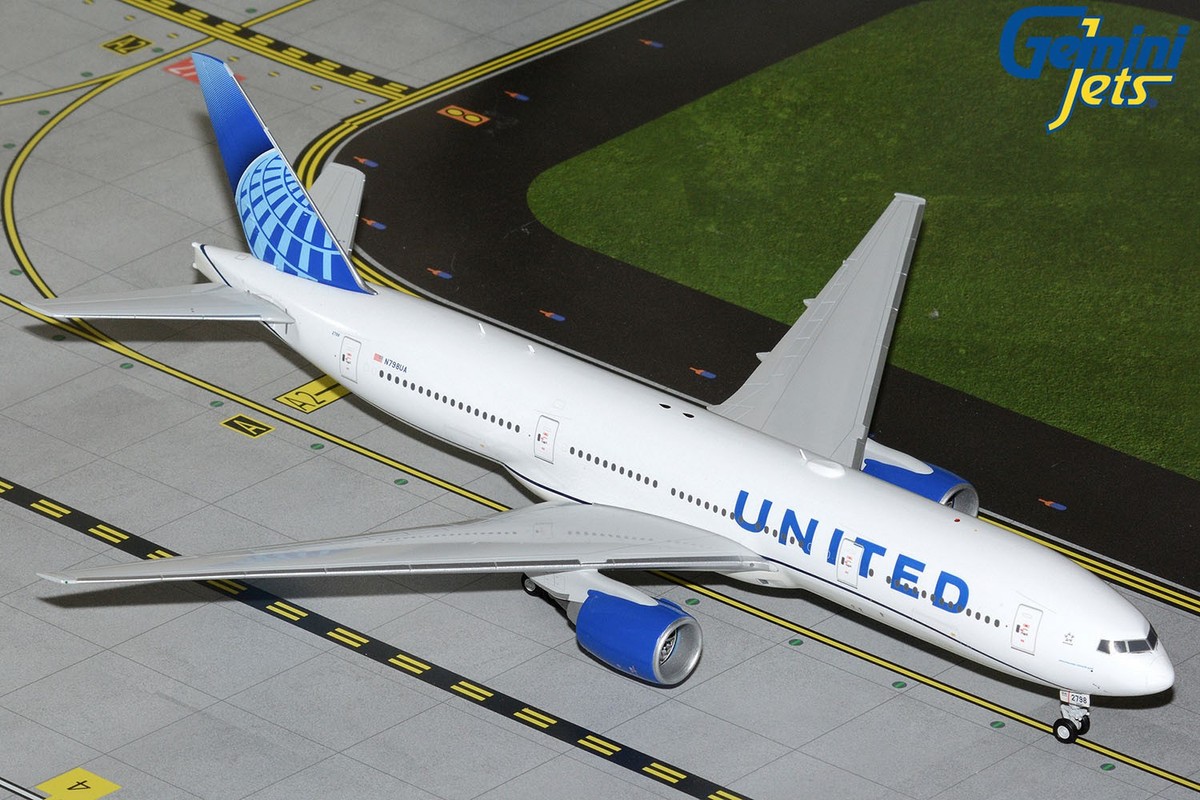 Gemini Jets 1:200 United Airlines Boeing 777-200ER N798UA