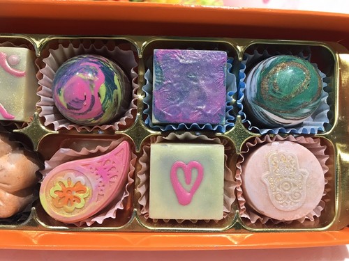 Luxury Artisan Belgian Chocolates Handmade Gift Box Of 16 - Burfe Truffles - Picture 8 of 12