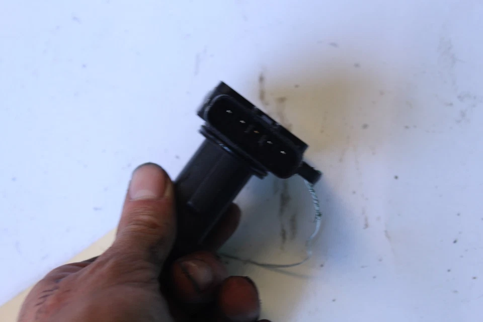 Sensor de flujo de aire másico Toyota Prius 2001-2003 MAF R3453 Foto 4 de 4