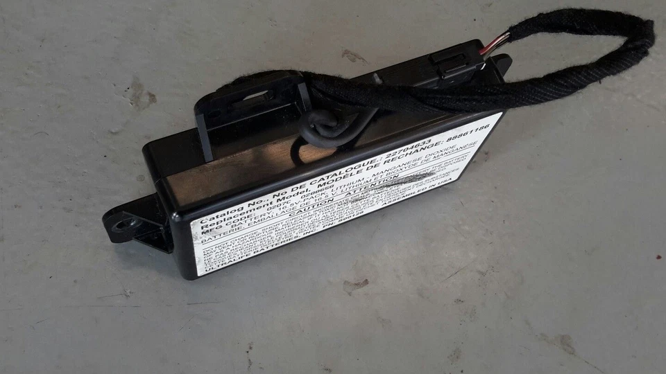 2007-2013 CHEVROLET IMPALA COMMUNICATION MODULE BATTERY OEM 22704633 - Image 2 of 4