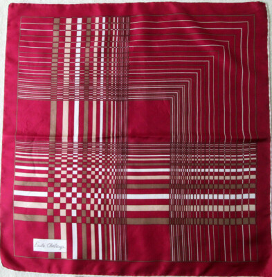 Foulard En Soie 100% Vintage - Dimensions 74 X 76 Cm, Couleur Rouge - Sans Marque, Fabrication Française - Élégant Et Léger