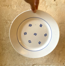 Assiette plate ancienne à motifs de roses bleues pochoir vintage  Ø22,5cm