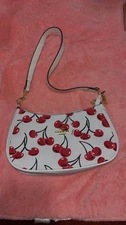 COACH Teri Hobo Bag in Cherry Print Chalk Multi CY696 Outlet NEW