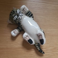 VINTAGE SENESHALL  TABBY & WHITE  CAT / KITTEN 7"