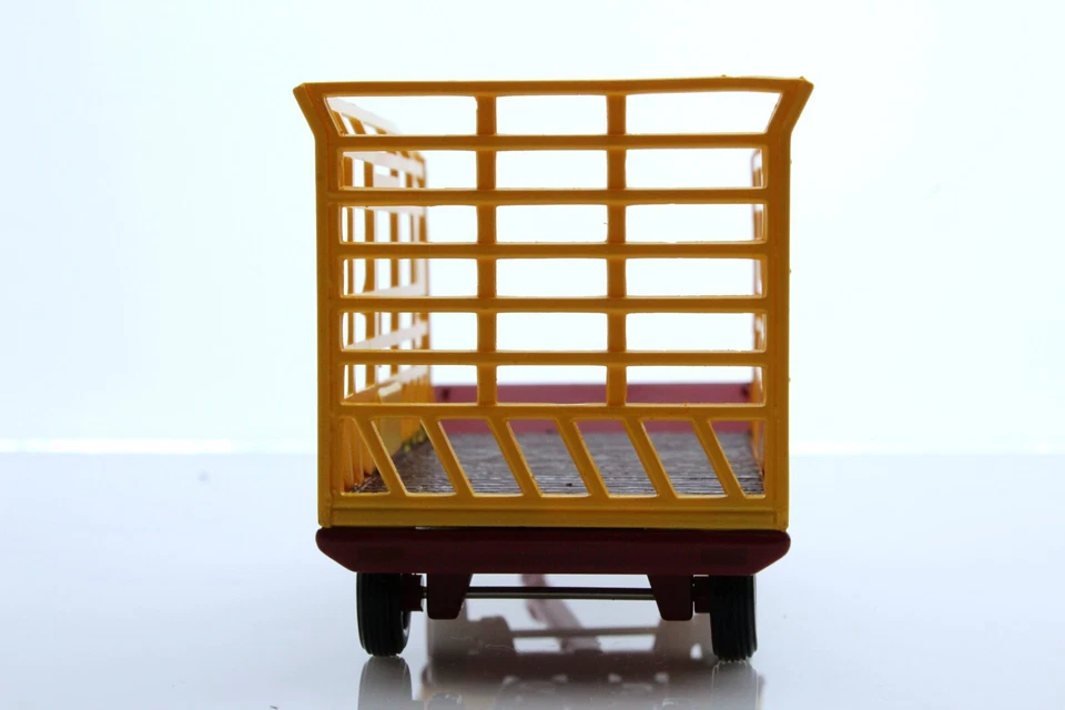 Farm Hay Bale Throw Wagon Trailer For Pickup Truck Diecast Models 1:64 Scale - Image 4 of 4