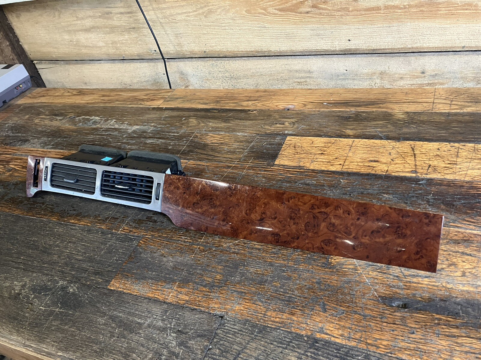 2007-2013 Suburban TAHOE YUKON Dash Radio Bezel Trim  Panel WOODgrain Insert Gm