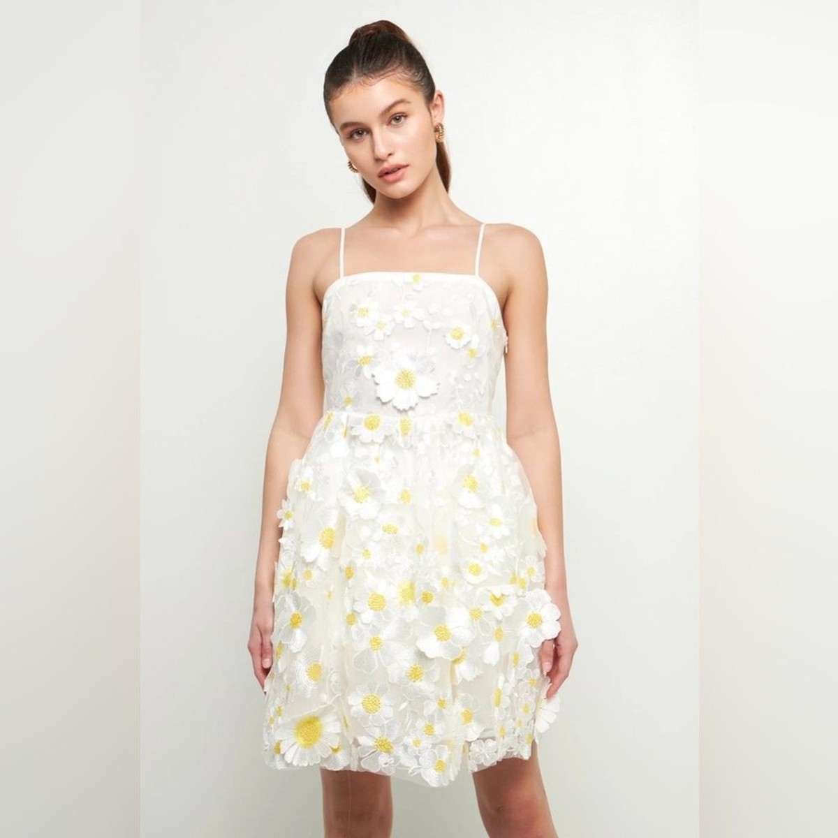 NWT Endless Rose Floral Embroidered Mini Dress in White Size Medium
