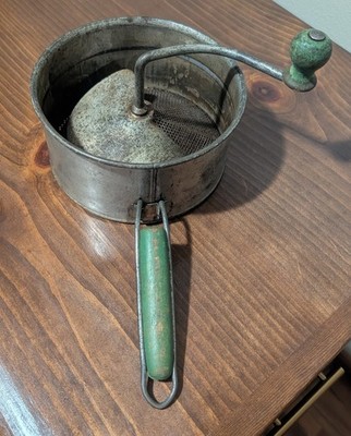Vintage Foley 2 Quart Food Mill Green Wood Handle Juicer Masher Ricer Strainer