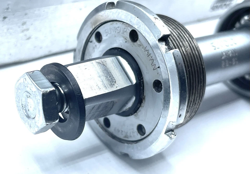 Juego de pedalier SunTour Superbe Pro vintage roscado inglés 112 mm husillo Foto 3 de 4