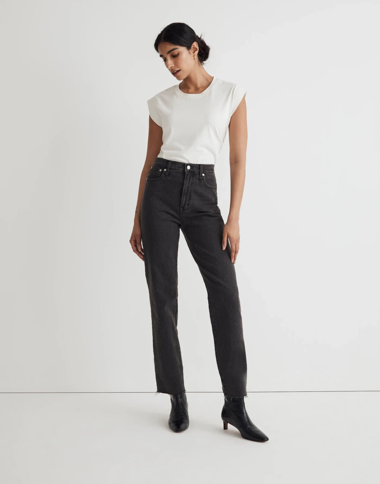 Madewell High Rise Straight Ankle Jeans in 31 Lunar Wash Black Vintage Fit