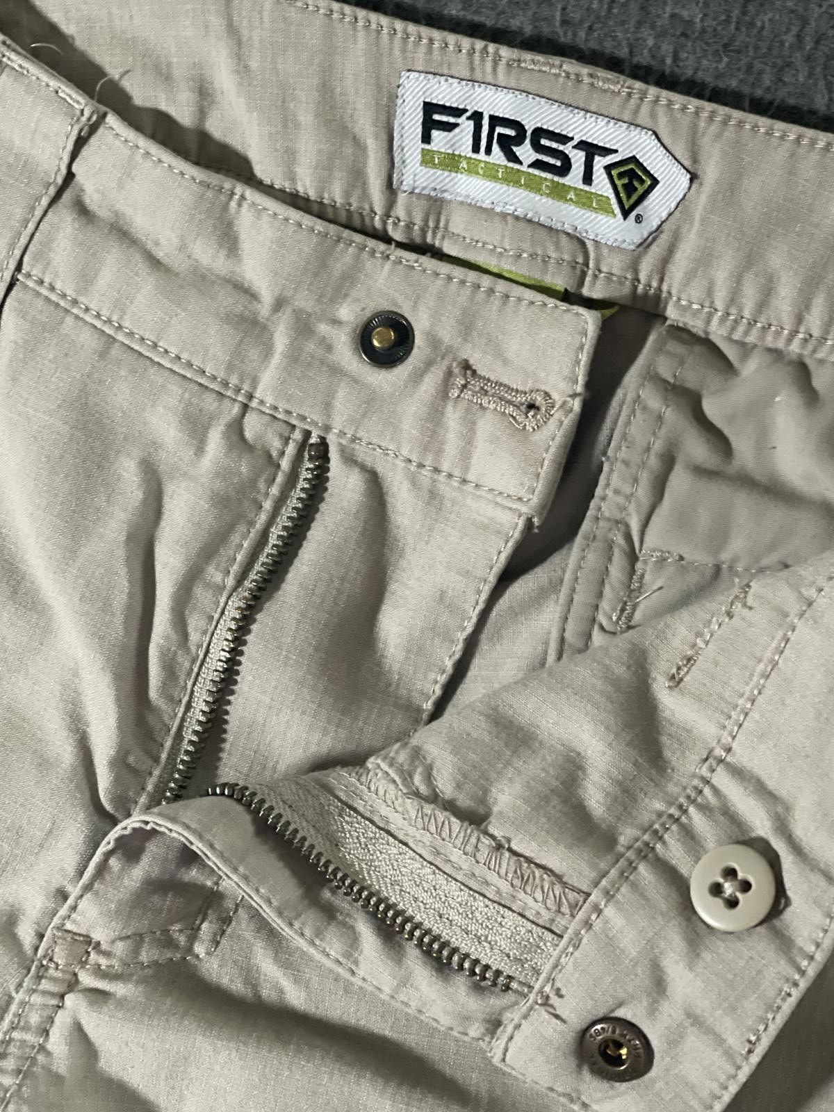 First Tactical Women's Beige Cargo Pants W Adjustable Ankle Drawstrings Size 8 image 4