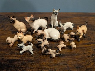 Vintage Lot MCM Enesco and Hagen Renaker Siamese Cats Kittens Porcelain Ceramic