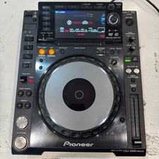 Pioneer CDJ-2000 Nexus Digital DJ Deck