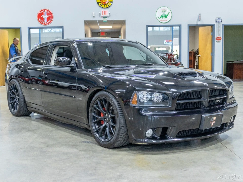 2010 Dodge Charger SRT8 - Image 4 of 4