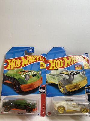Hot Wheels Lightning Bug X-Raycers Clear Body & Lightin Bug HW Rescue