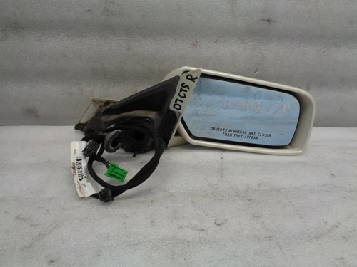 2003-2007 Cadillac CTS Front Right Side View Mirror White 25765018 OEM DK908124