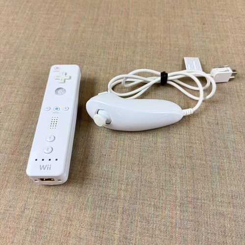 Pacchetto console Nintendo Wii RVL-001 - bianca - volante e gioco serie GT Pro - Foto 4 di 11