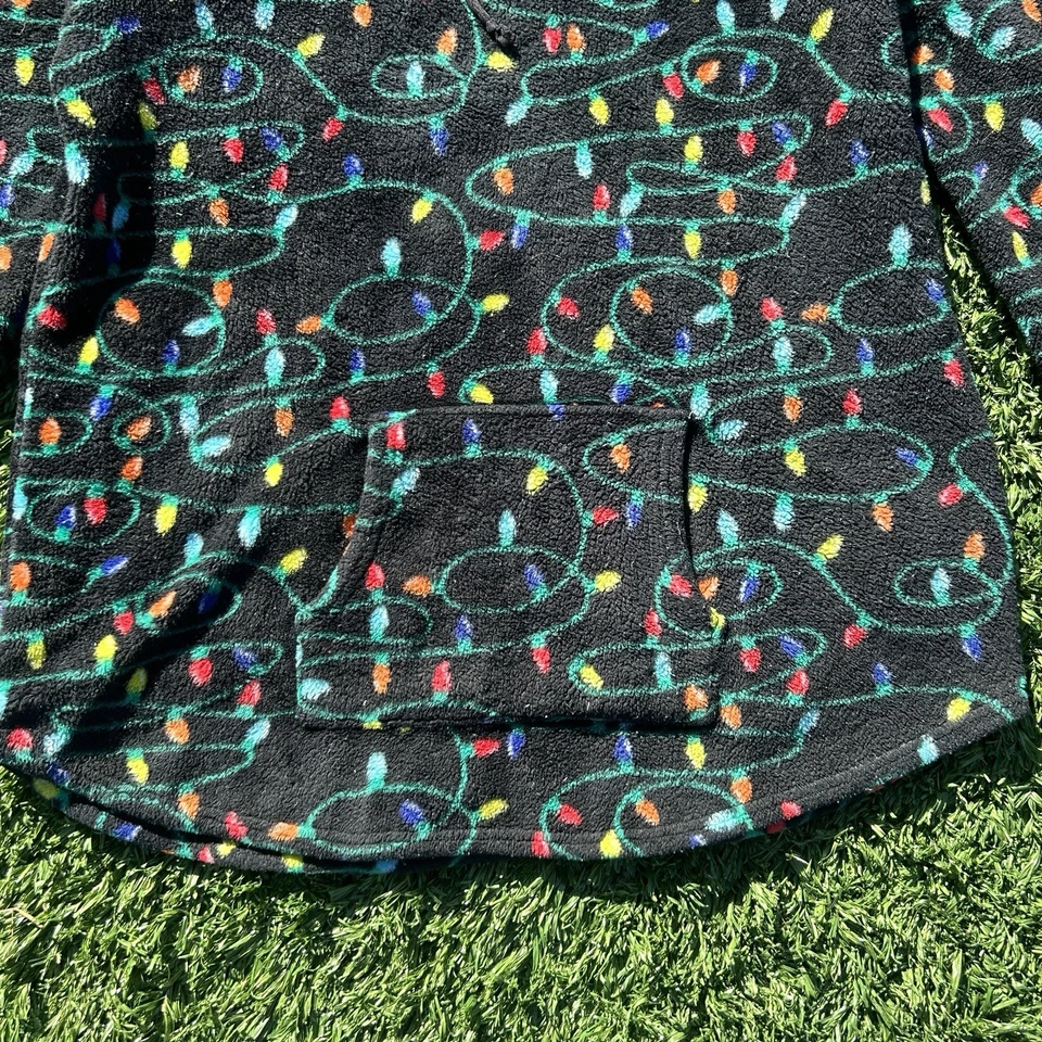No Boundaries Juniors XXL (19) Negro Navidad Luces Pullover Polar Sudadera con Capucha Foto 4 de 4