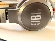 JBL Live 670NC Wireless Noise Cancelling Headphones   Open Box, Light Use