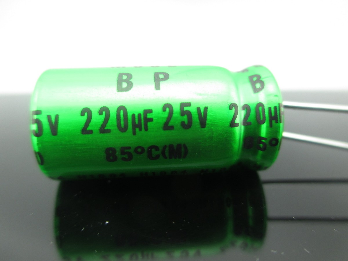 JAPAN 2PCS Nichicon BP 220uF 25V 220mfd MUSE Audio Capacitor