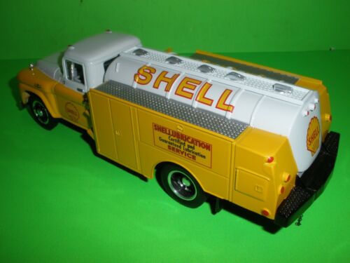 1:34 FIRST GEAR 1958 GMC 300 TANKER TRUCK REGULAR DIECAST SHELL OIL #19-3027 - Picture 3 of 6