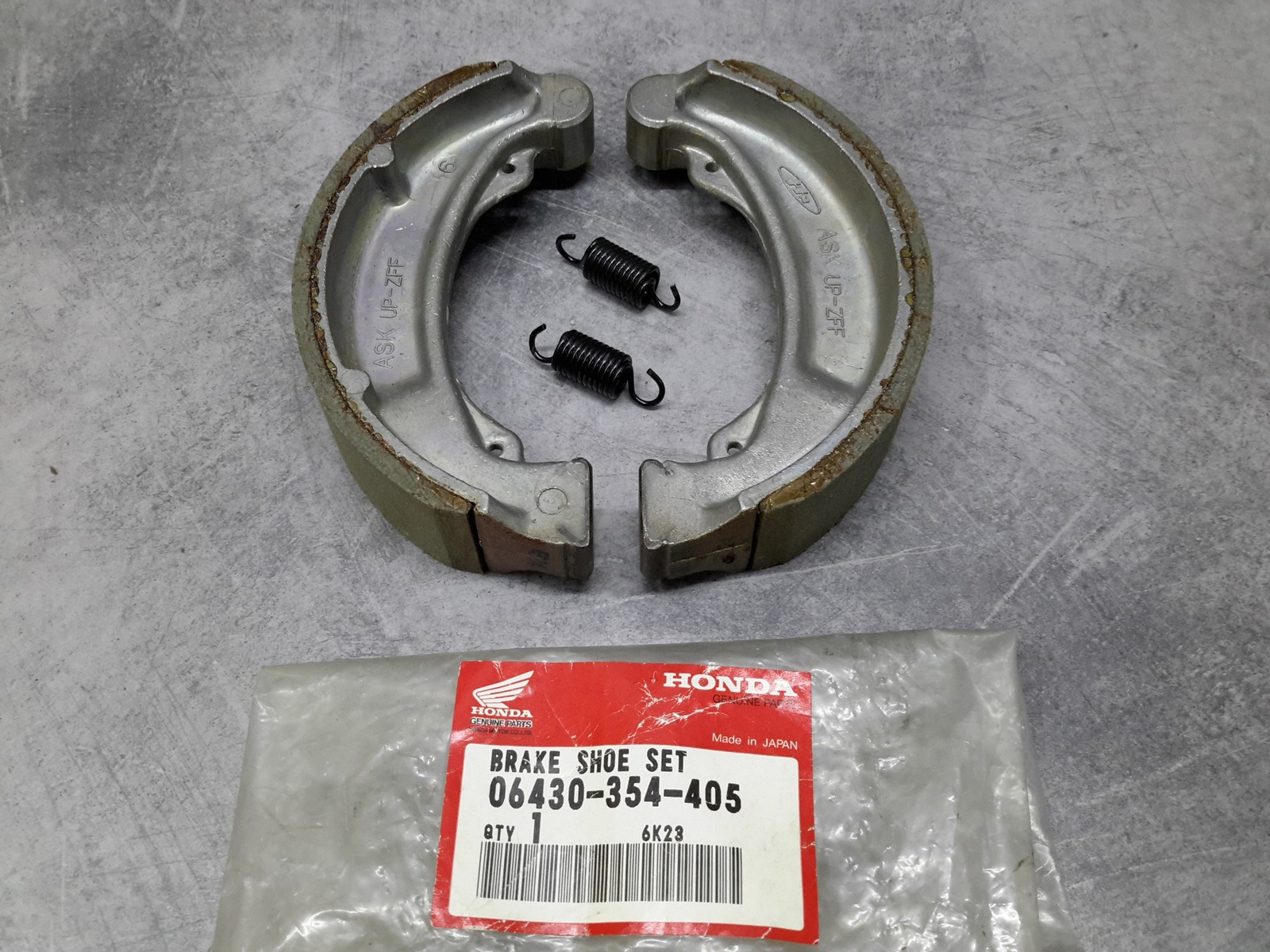 Machoires de frein Honda SL350 VTR250 pour balade vintage securisee 06430-354-405