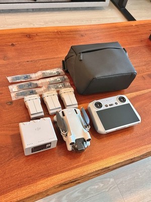 DJI Mini 3 Pro Fly More Combo + DJI RC Screen, 3 Batteries, Bag + NEEWER ND Set