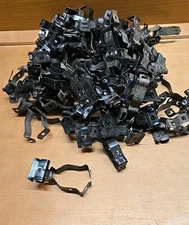 (85-Pack) Caddy Erico 16M24SM 1" Conduit Hanger for 1/8" to 1/4" Flange S214