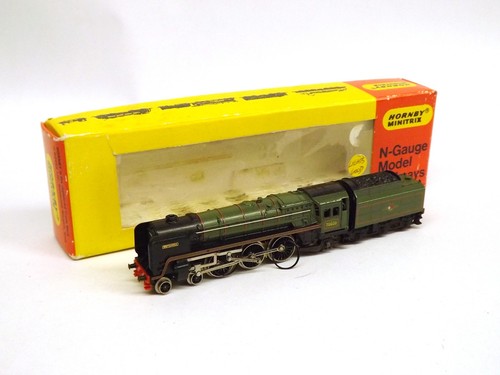 *Needs Attention* Hornby Minitrix BR Britannia Lok 70000 grün (Spur N) Originalverpackt | Zustand: Used