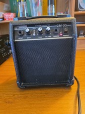 Amplificador de guitarra GM-05 bonito probado funciona muy bien.