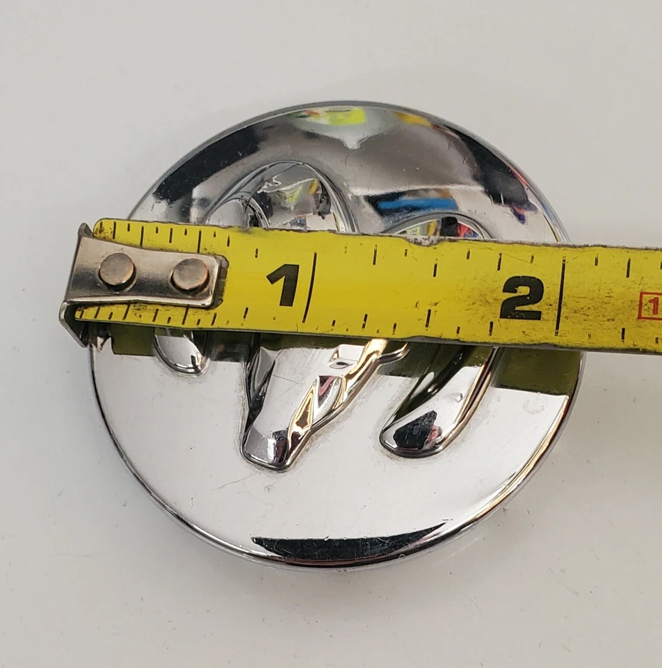 CARGADOR DODGE MAGNUM CHALLENGE FÁBRICA OEM 2.125" TAPA CENTRAL CROMADA 04895900AA Foto 2 de 4