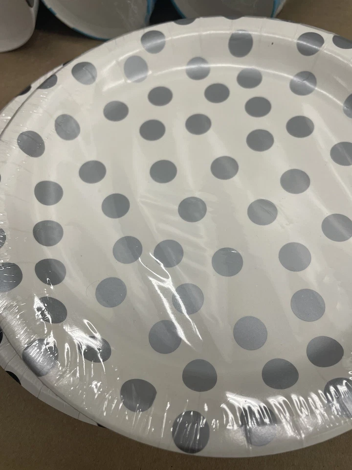 NUEVO paquete surtido de 11 piezas de servilletas, platos y tazas de papel a lunares Foto 3 de 4