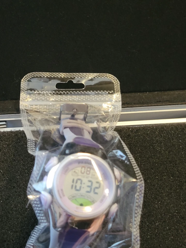 Pasnew цифровые часы женщин серебристого тона фиолетовый ободок группы день Дата сигнализации  - Изображение 3 из 4