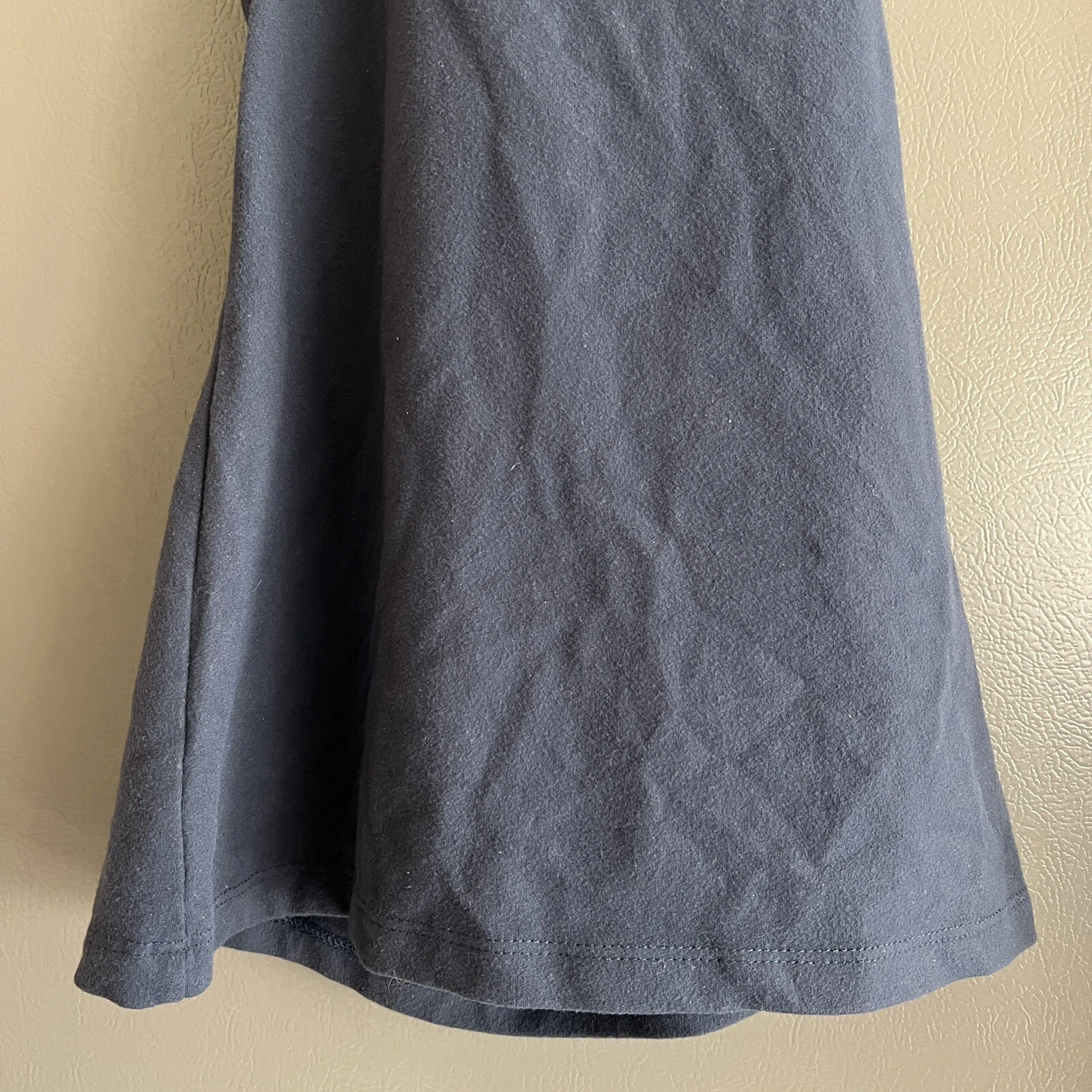 beyond-yoga leather piping detail bra cutout tank-top