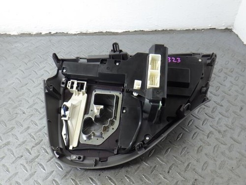 Toyota Isis ANM10W ANM15 A/C Heater Audio Panel Switch - Picture 2 of 2