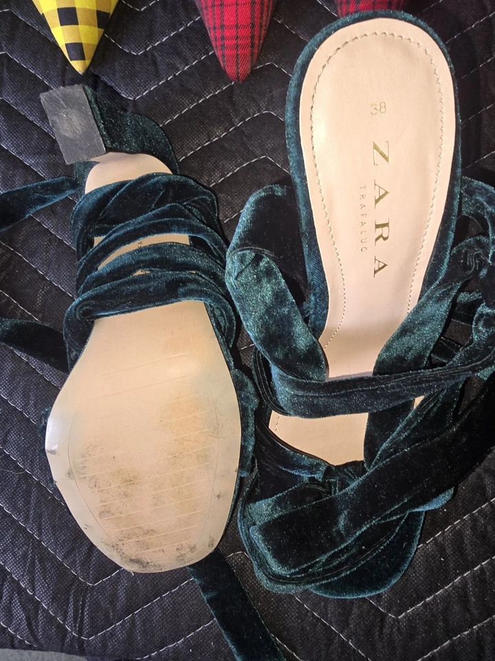 10 Pairs Of Zara Shoes US Size W 38-39 Used Bundle/ Beater Box Heels / Sandals - Image 4 of 4