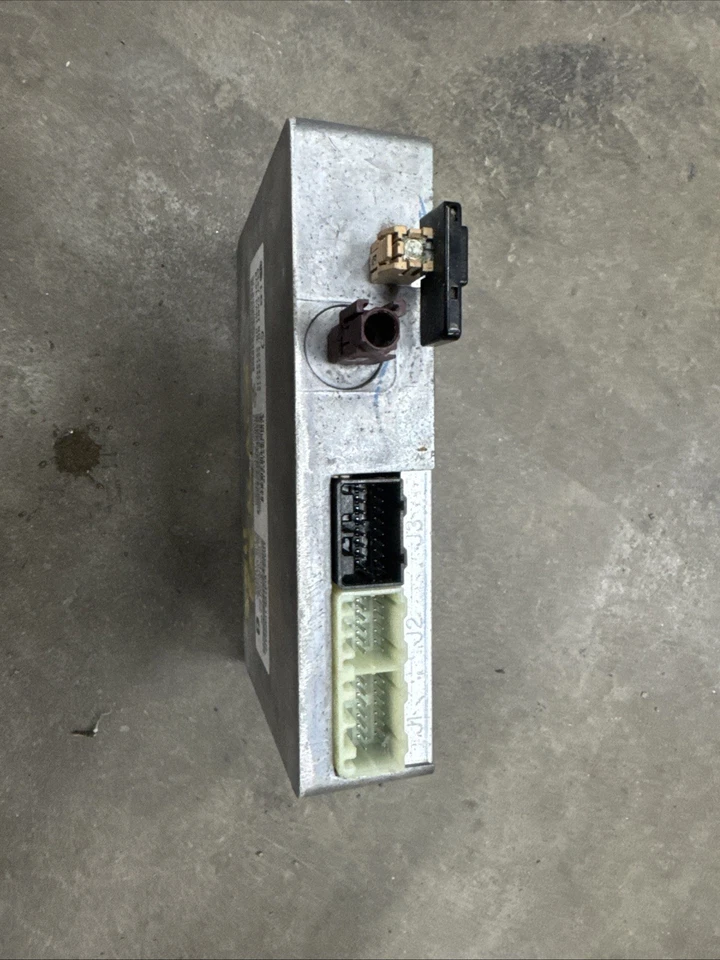 09 -13 Cadillac Escalade Communication Bluetooth ONSTAR Control Module 22794713 - Image 2 of 2