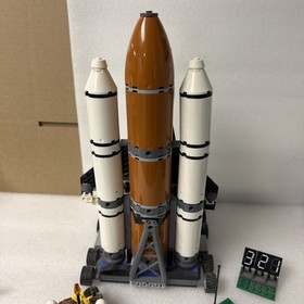 LEGO City Spaceport 60080 Space Shuttle 98% Complete With Minifigures No Manuals