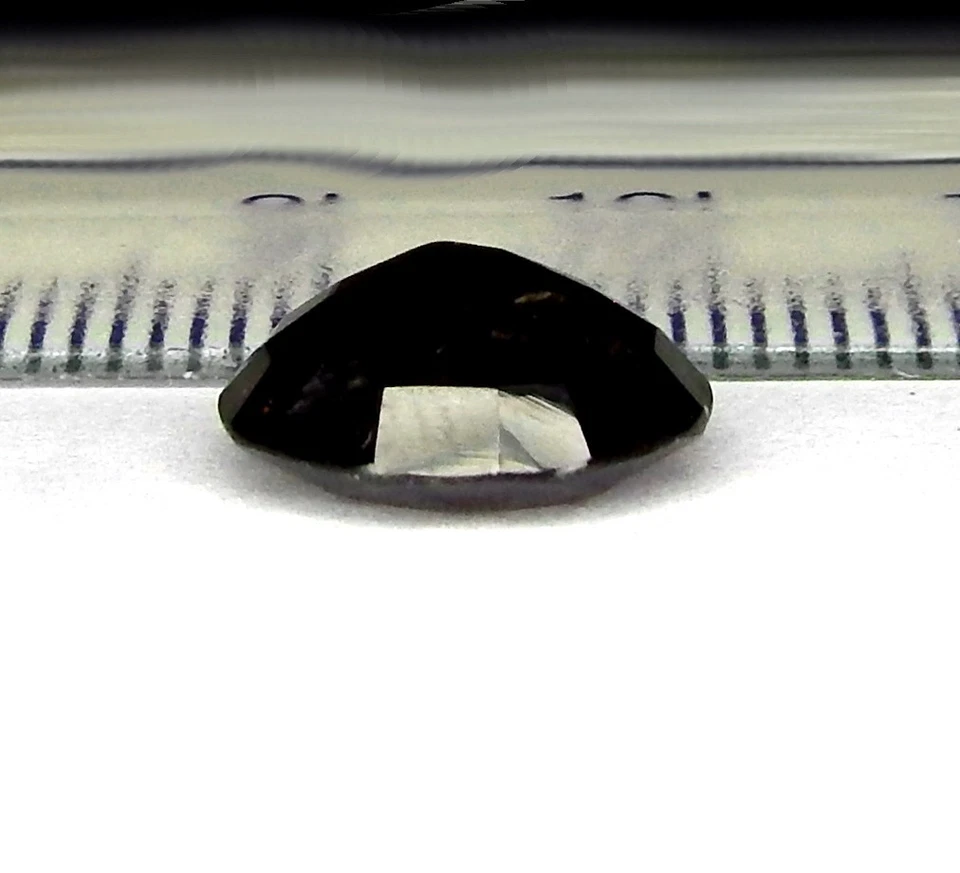 Rare 3.9ct Axinite Vivid Pleochroic Flashes Natural Earth Mined Faceted Oval - Image 4 of 4