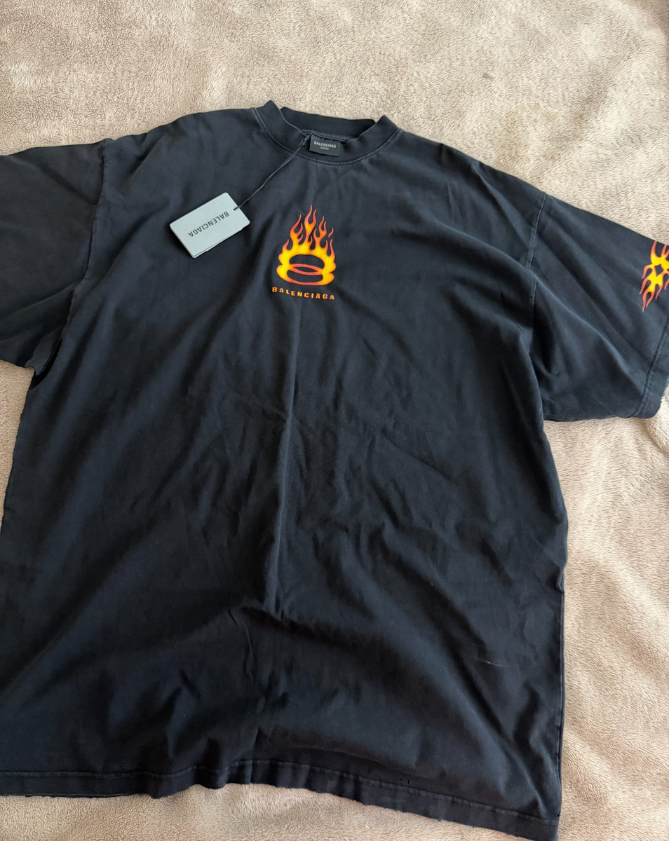 Balenciaga MEN'S BURNING UNITY T-SHIRT OVERSIZED IN BLACK Size 4