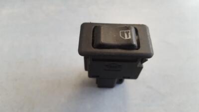 Nissan Primera 1992 Door central locking lock switch control (DOOR #629108-28
