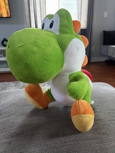TAITO Nintendo Super Mario Yoshi 17” Plush Rare