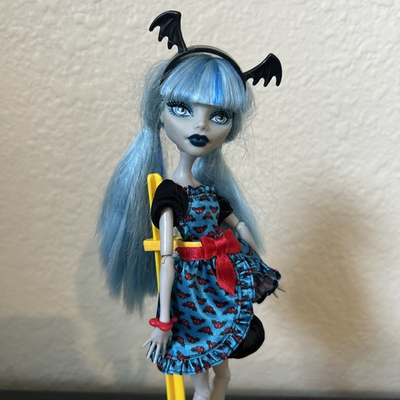 #ad #ad Monster High Ghoulia Yelps Freaky Fusion Doll Stand Headband Brush $39.00